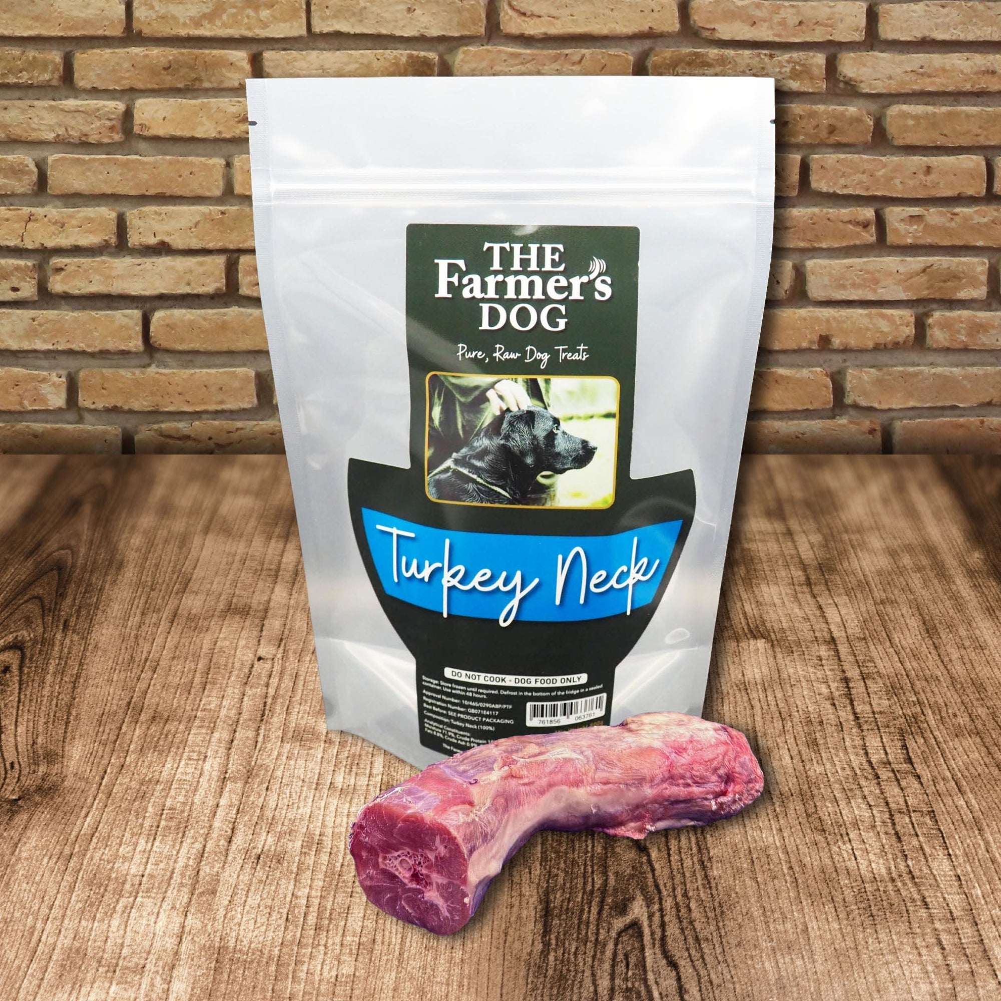 651 Raw Turkey Neck 8x800g ea - min. 800g ea retail pouch